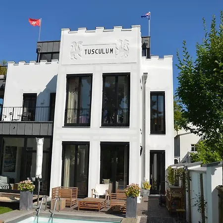Tusculum In Nyaraló Binz
