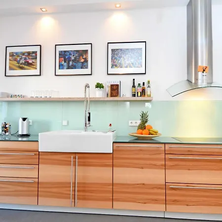 Tusculum In Villa Binz