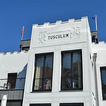 Tusculum In *