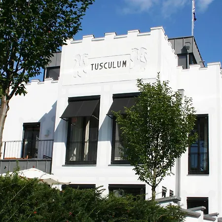 Tusculum In Villa *